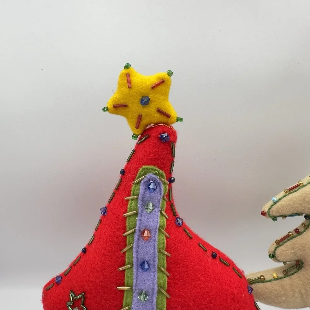 Vintage‎ Red & Beige Felt Christmas Trees Lot Of 2 Beaded Stars
